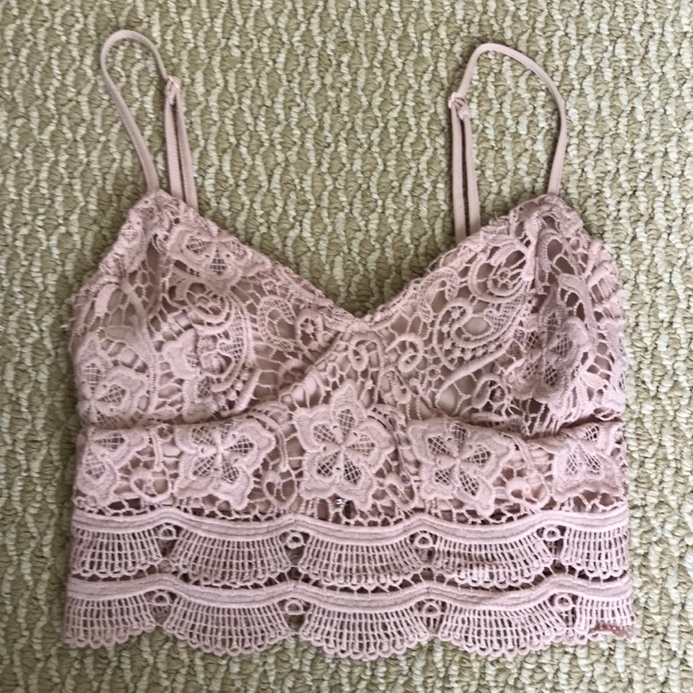 Kendall & Kylie crop